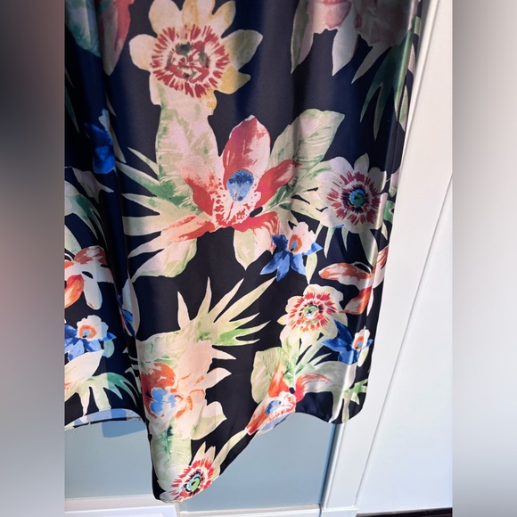 Ralph Lauren wide leg pants. - Picture 3 of 9